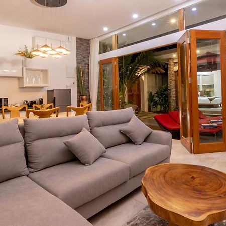 Maneh Villa Langkawi - Private Pool بانتايْ تْشينانغ المظهر الخارجي الصورة