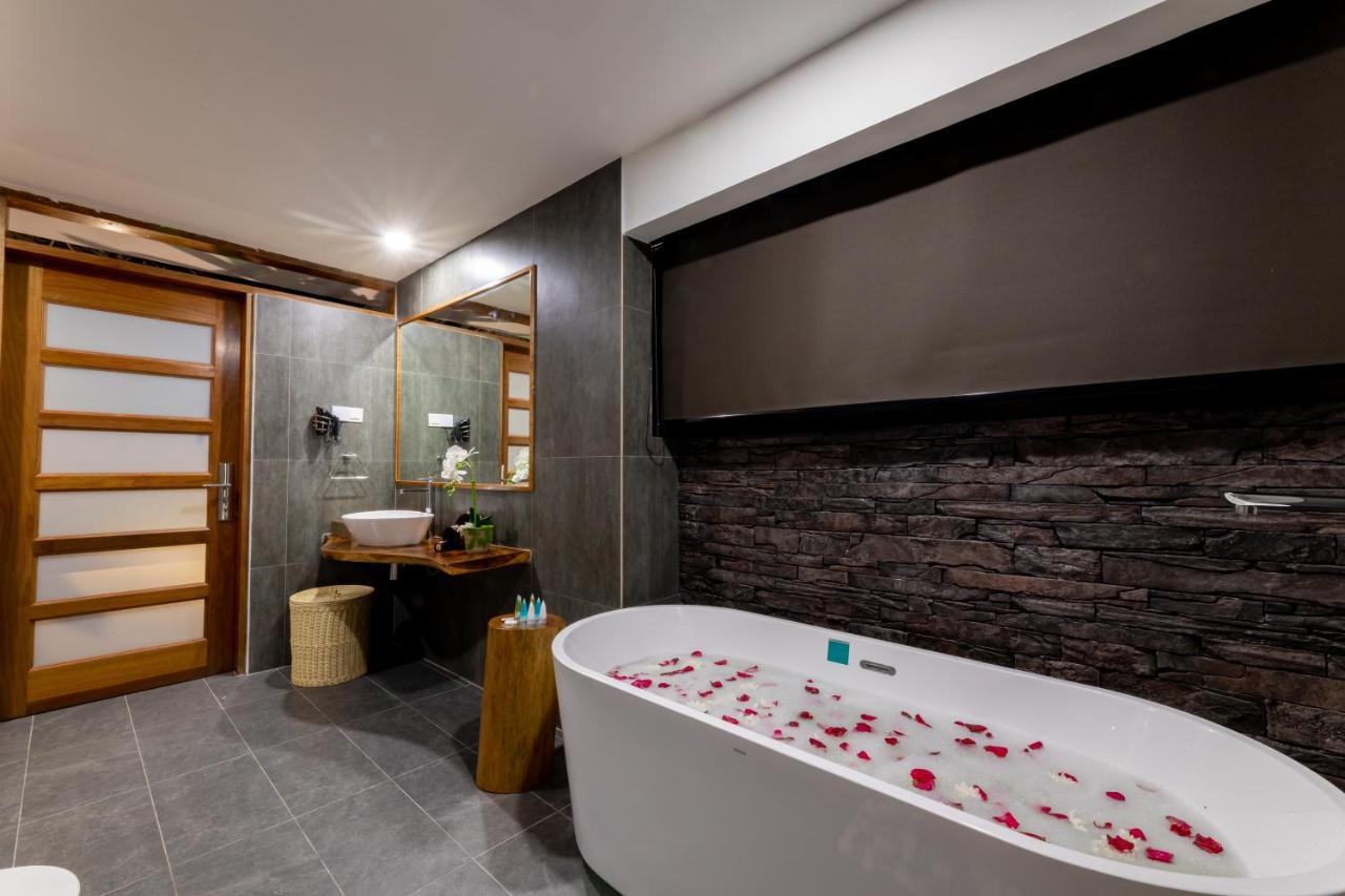 Maneh Villa Langkawi - Private Pool بانتايْ تْشينانغ المظهر الخارجي الصورة